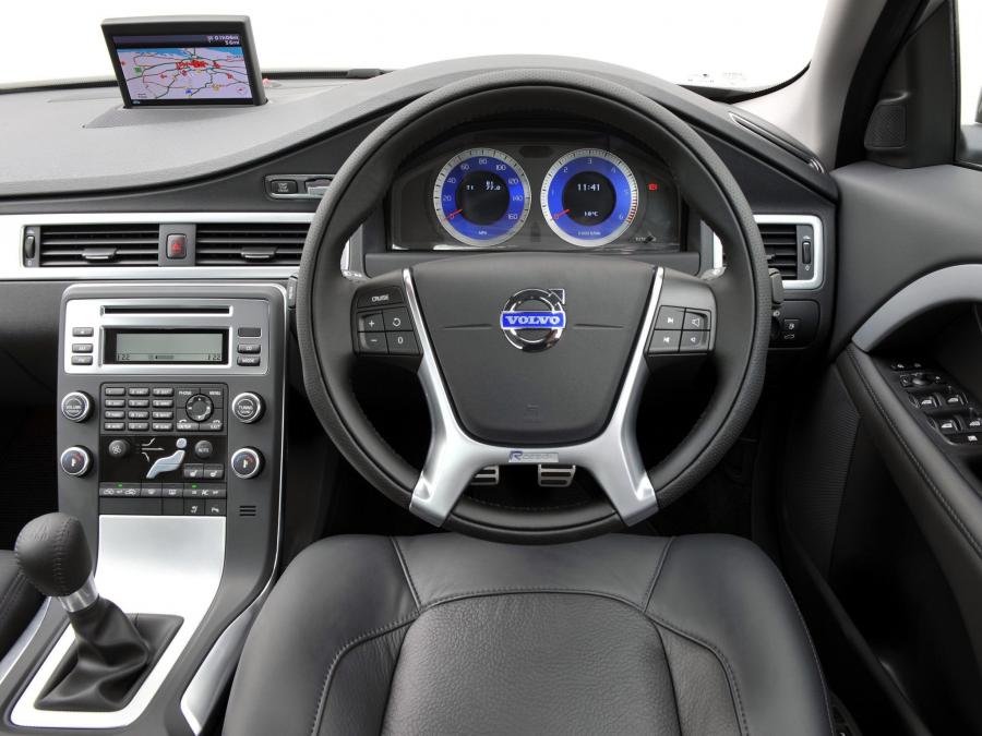  Volvo S80 D5 2009 года  (UK) (фото 8 из 15)